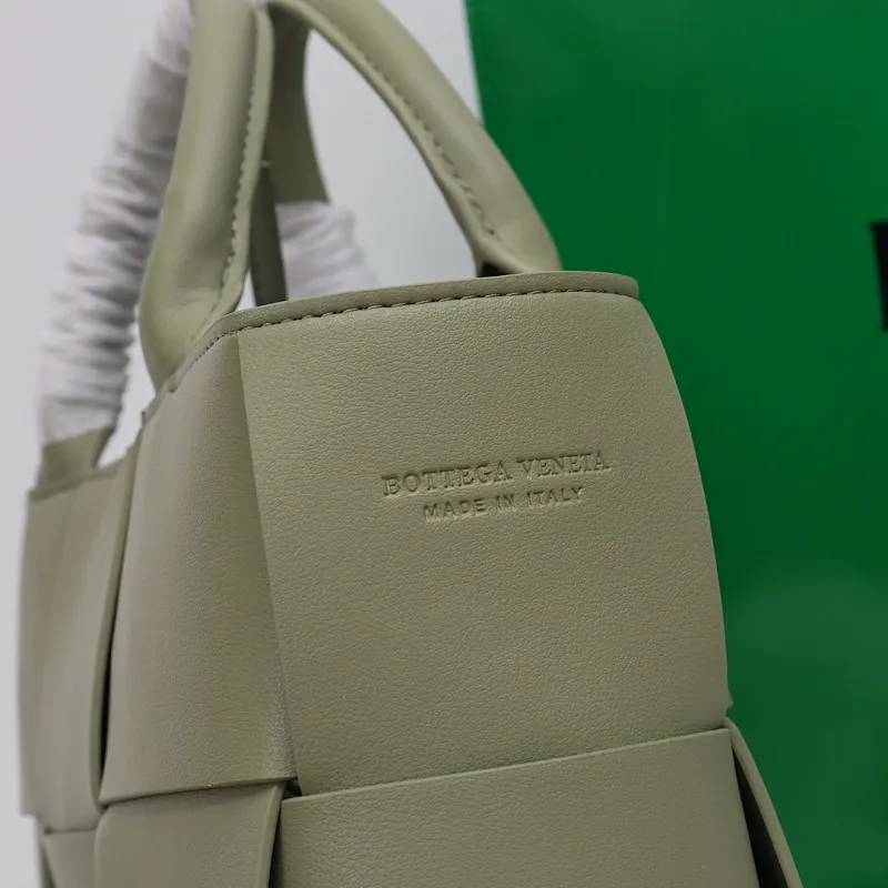 All Categories Official Website "Brand Women's Bags" Women's Bags 💙 BV 2025 Official Website New BV Crossbody Bag